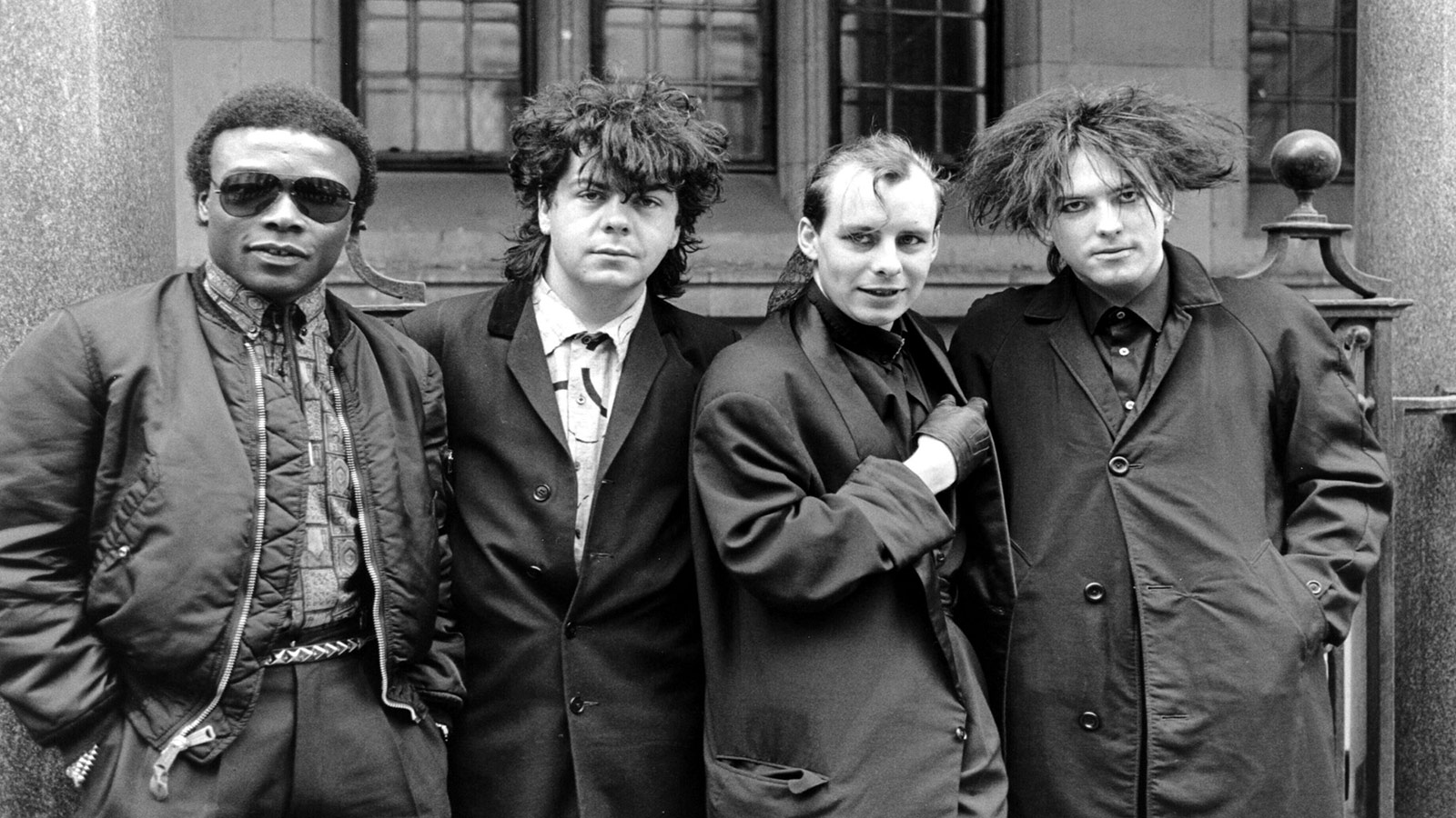 I The Cure negli anni '80. Il primo a sinistra è Andy Anderson.