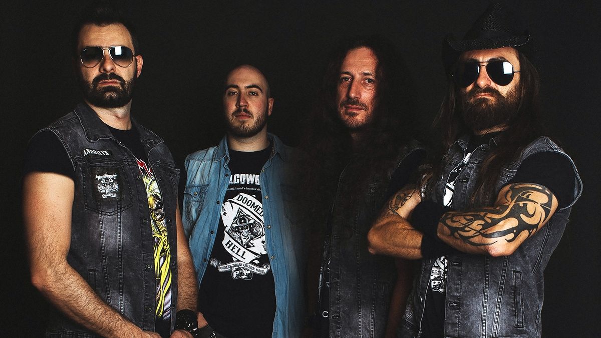 La formazione degli Hellcowboys, band thrash southern metal romana