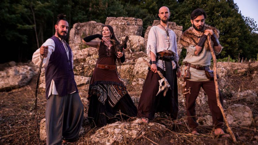 Il gruppo pagan folk iripino Emian, da sinistra: Emilio Antonio Cozza, Anna Cefalo, Martino D'Amico, Danilo Lupi.