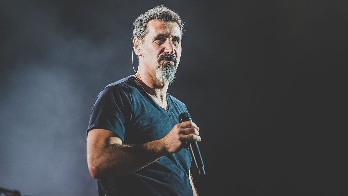 Serj Tankian, ex frontman dei System of a Down, durante una esibizione al Rock in Park festival – 3 giugno 2017, Germania.