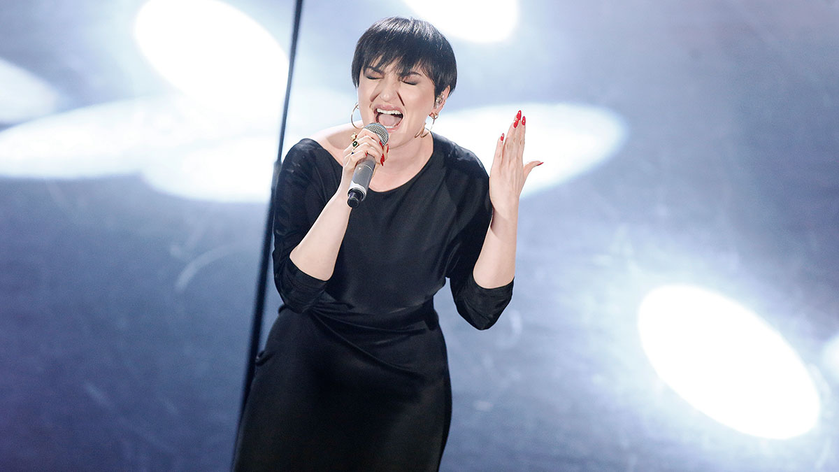 Arisa durante un'esibizione al 69esimo Festival di Sanremo – 9 febbraio 2019.