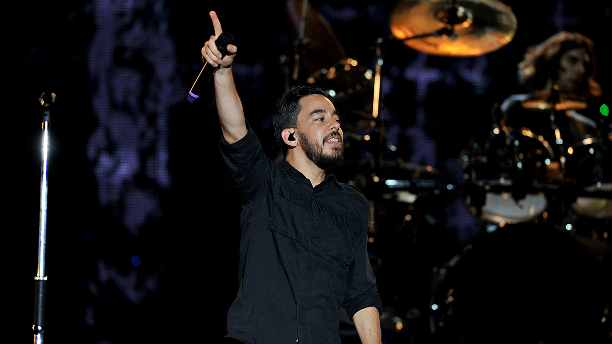 Mike Shinoda durante un live dei Linkin Park all' Impact Maungthong Thani – Bangkok, 23 settembre 2013.
