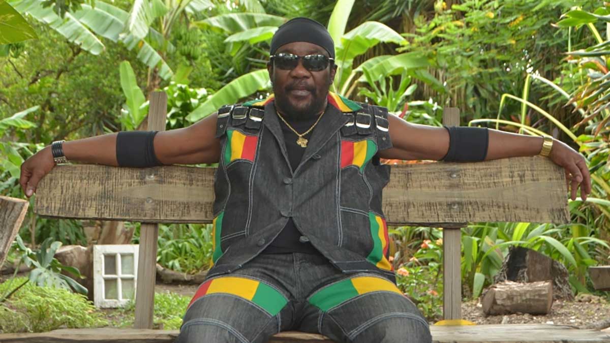 Frederick "Toots" Hibbert dei Toots & The Maytals in una foto promozionale.