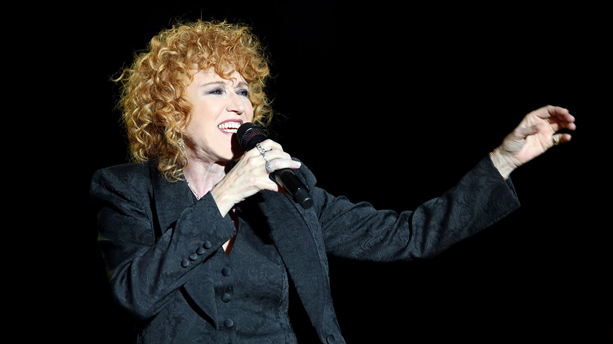 Fiorella Mannoia durante un concerto – Verona, 5 settembre 2019.
