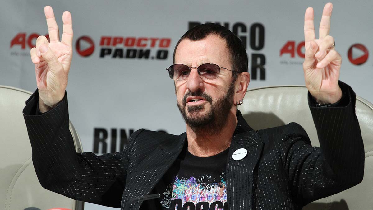 Ringo Starr durante il suo tour a Kiev – Ucraina, 3 giugno 2011. Foto Shutterstock: Mazur Travel.