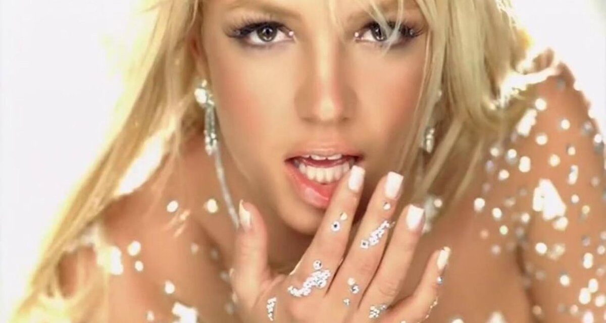 Britney Spears festeggia la fine ufficiale della tutela legale